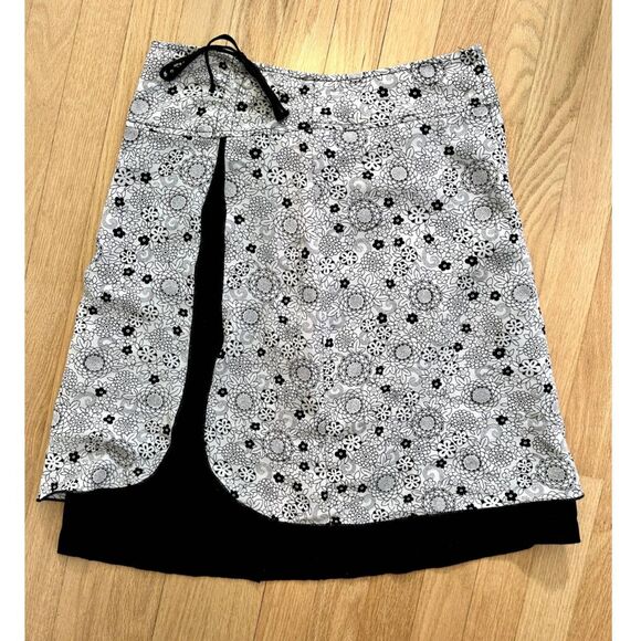 Y2k Black and White Boho Indie Whimsygoth Floral Faux Wrap Skirt size M - Picture 1 of 8